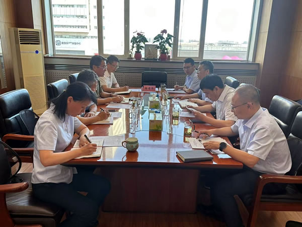 山東國投公司財務總監(jiān)黃衛(wèi)民到輕工